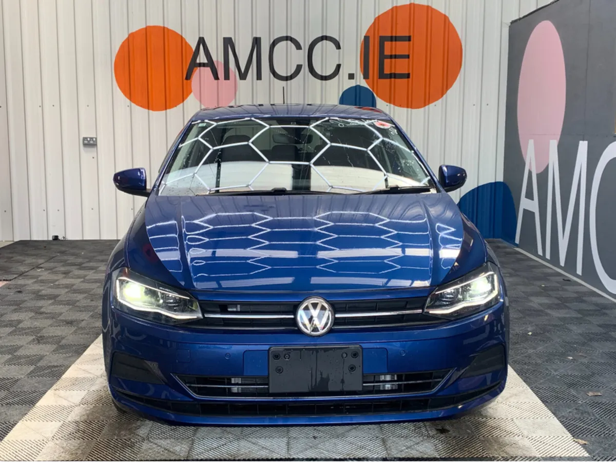 Volkswagen Polo 1.0 PETROL AUTOMATIC / 14k KMs / A - Image 2