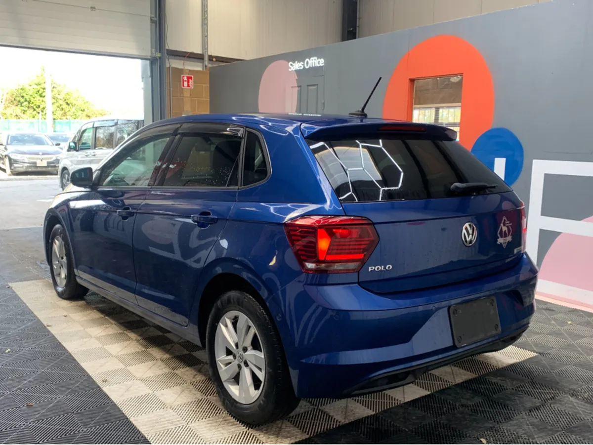 Volkswagen Polo 1.0 PETROL AUTOMATIC / 14k KMs / A - Image 4