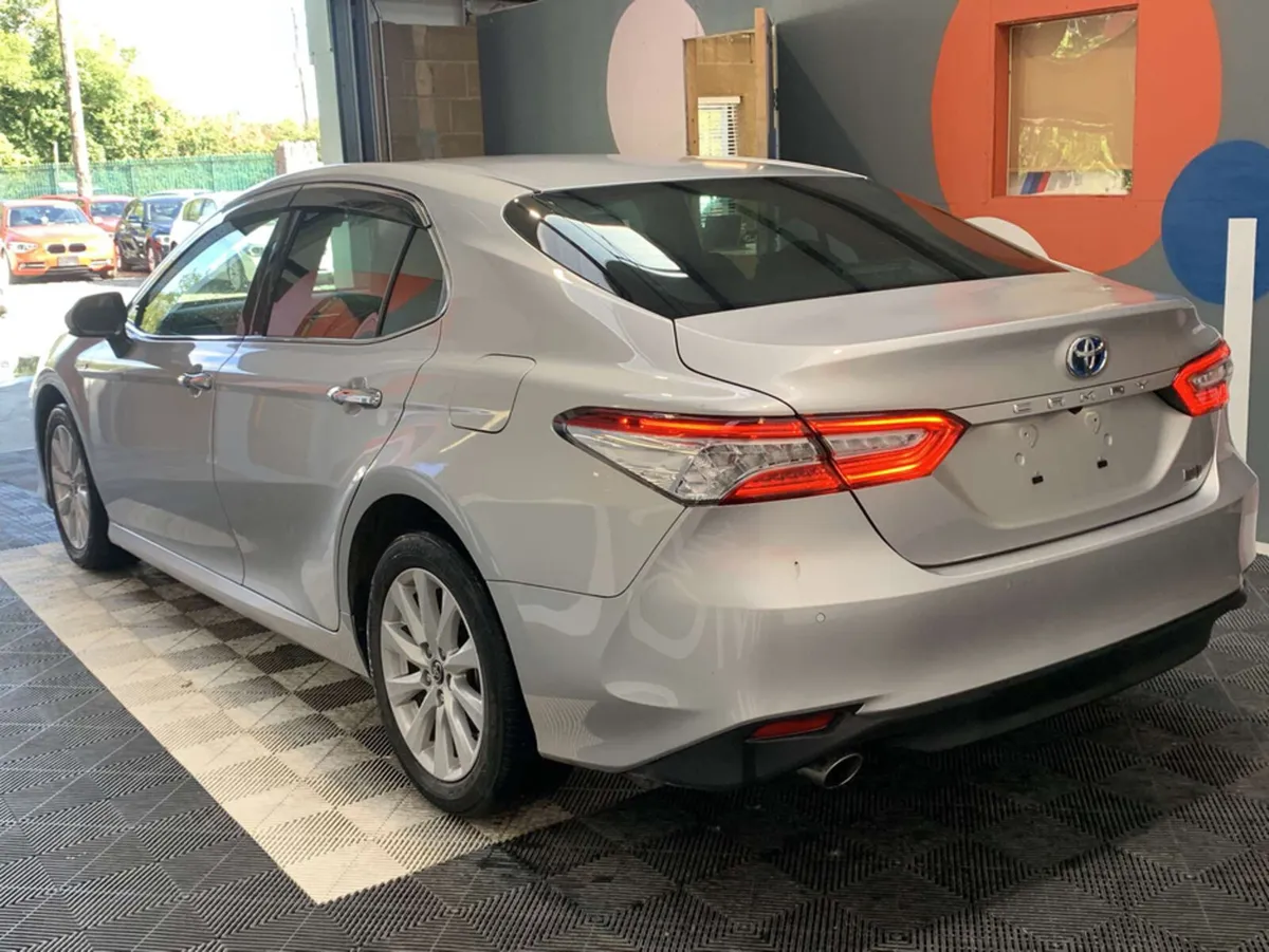 Toyota Camry Toyota Camry 2.5 Hybrid / 69k KMs / C - Image 3