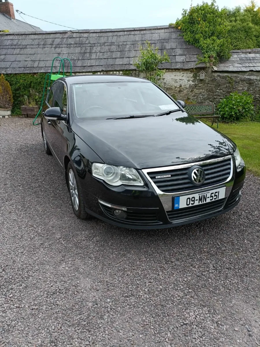 Volkswagen Passat 2009 - Image 1
