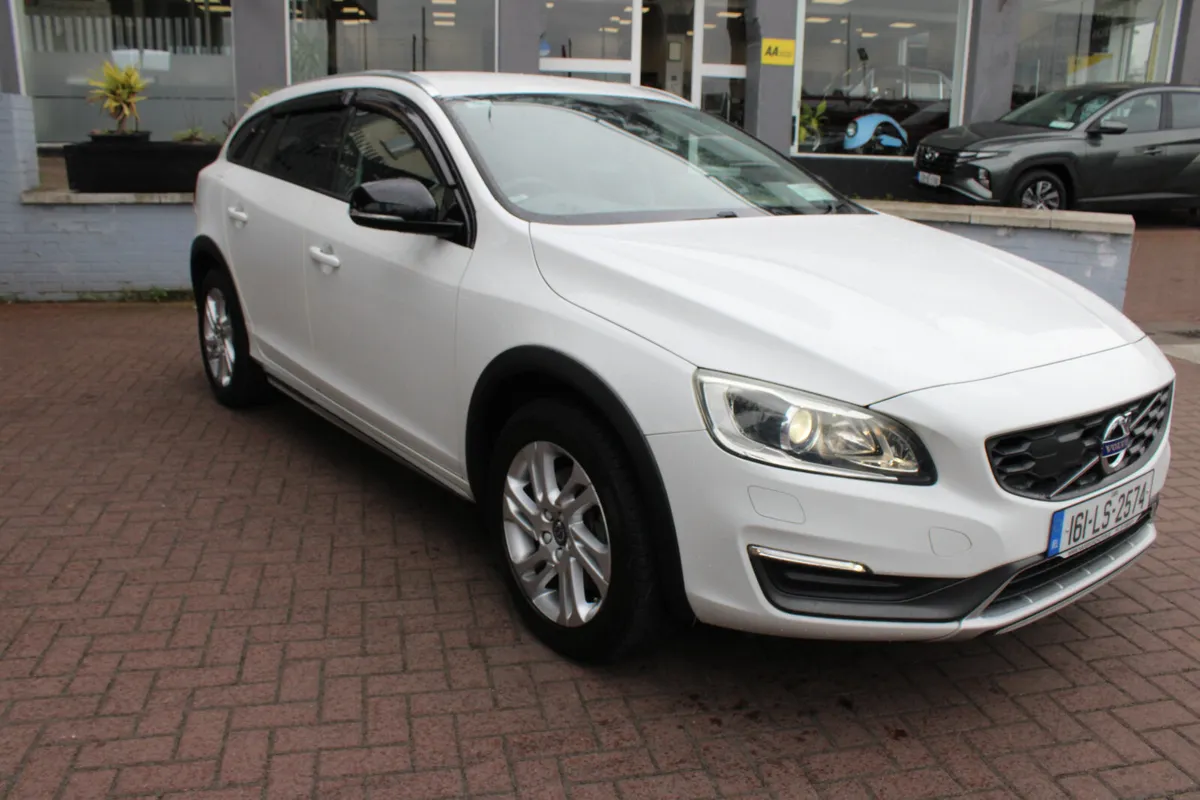 Volvo V60 2016 - Image 1