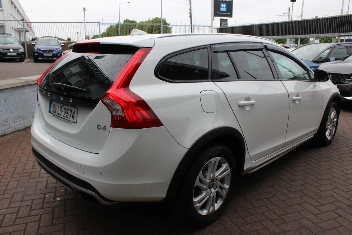 Volvo V60 2016 - Image 4