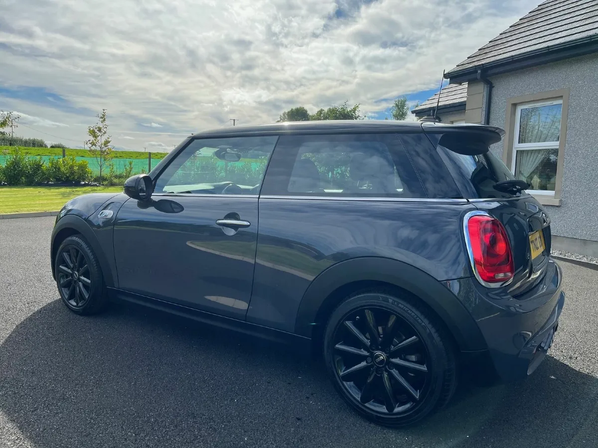 2017 Mini Cooper 2.0 SD (Only £20 Road Tax) - Image 4