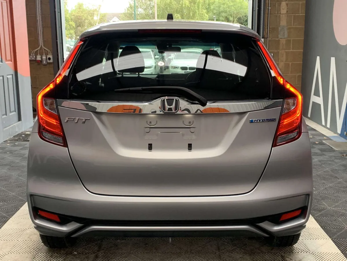 Honda Fit Honda Fit 1.5 Hybrid / Cruise Control / - Image 3