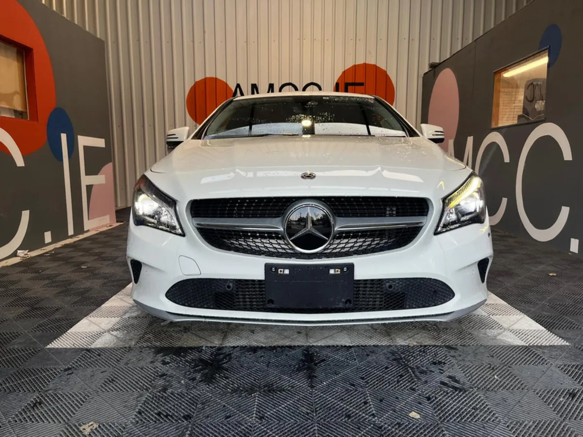 Mercedes-Benz CLA Mercedes CLA180 Automatic / Reve - Image 4
