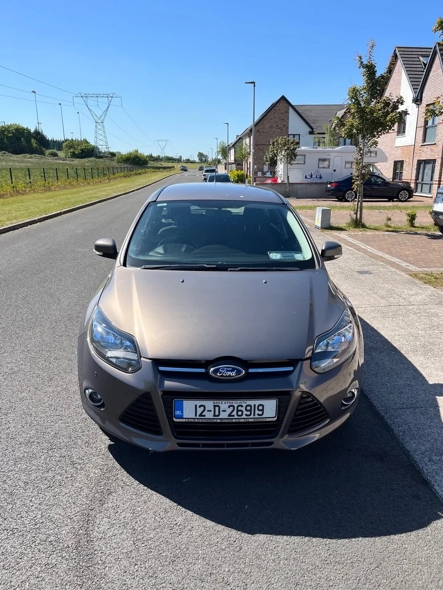 12 FORD FOCUS TITANIUM €5,950 low kms - Image 2