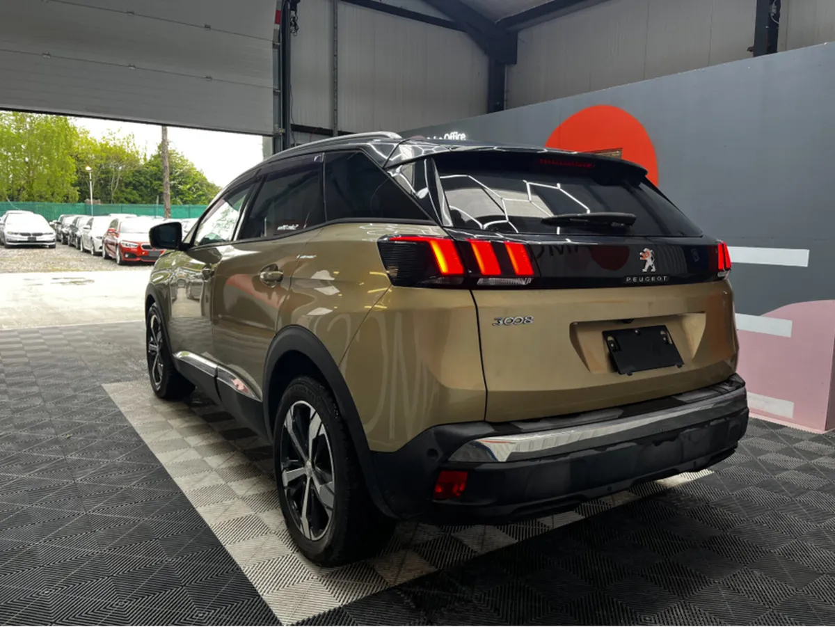 Peugeot 3008 2.0 DIESEL / 62k KMs / REVERE CAMERA - Image 4