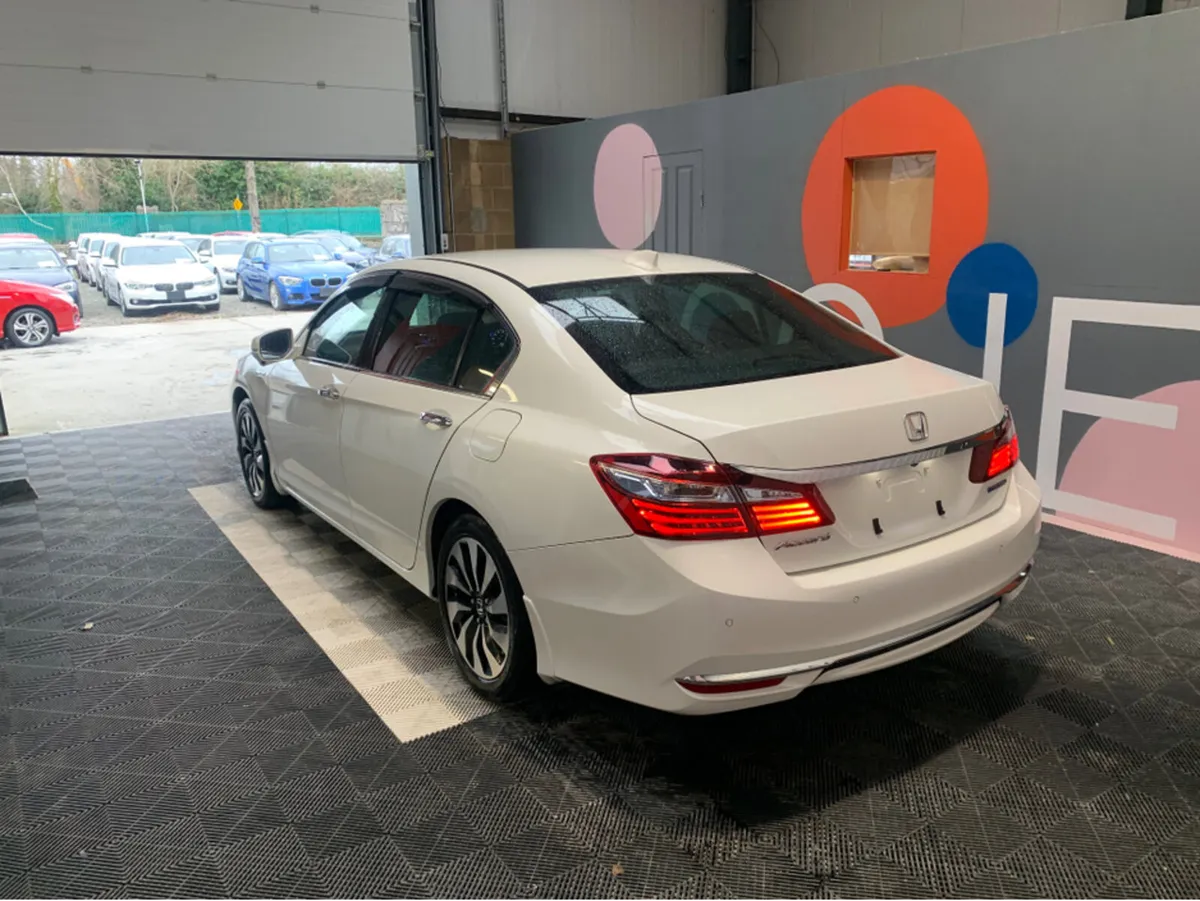 Honda Accord Apple Carplay / Reverse Camera / Crui - Image 4