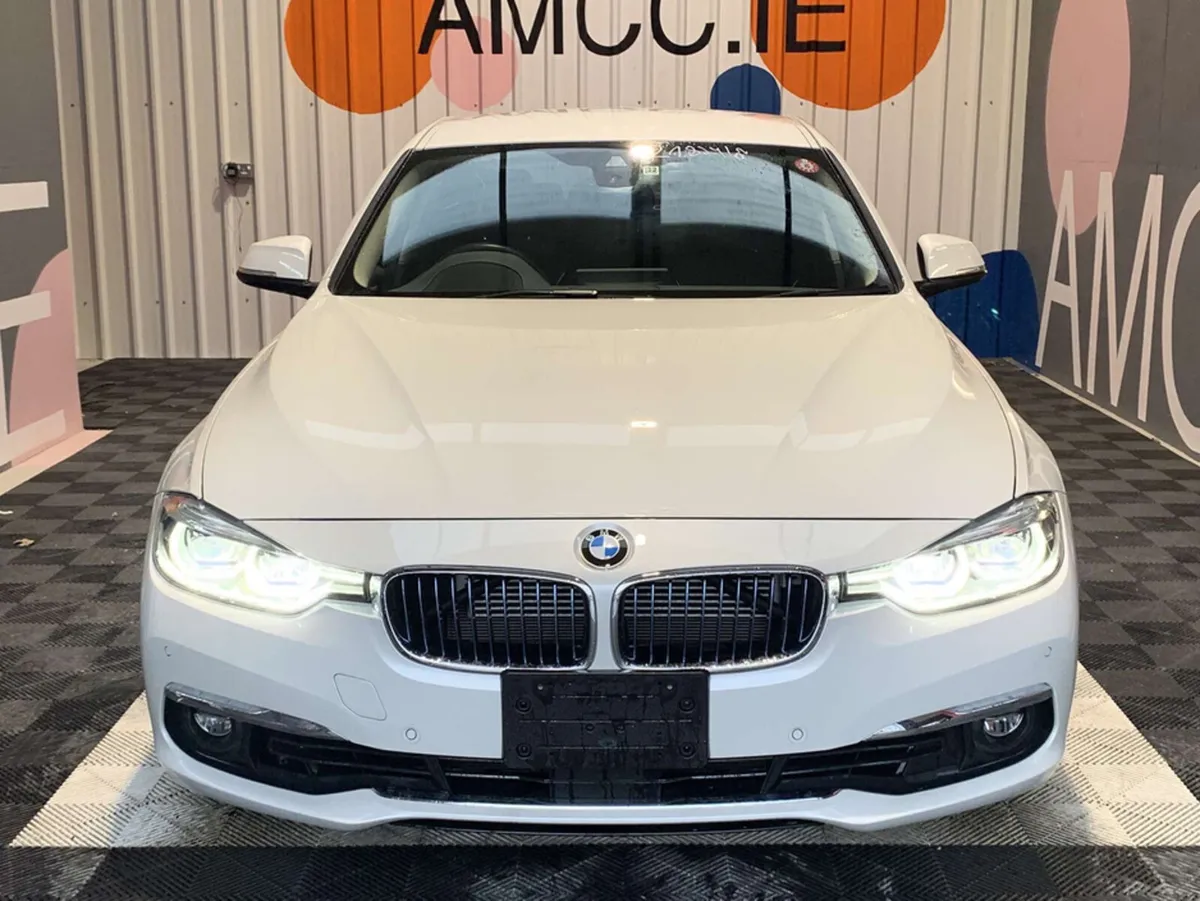 BMW 3-Series BMW 330E Luxury I-Performance / 42k K - Image 2