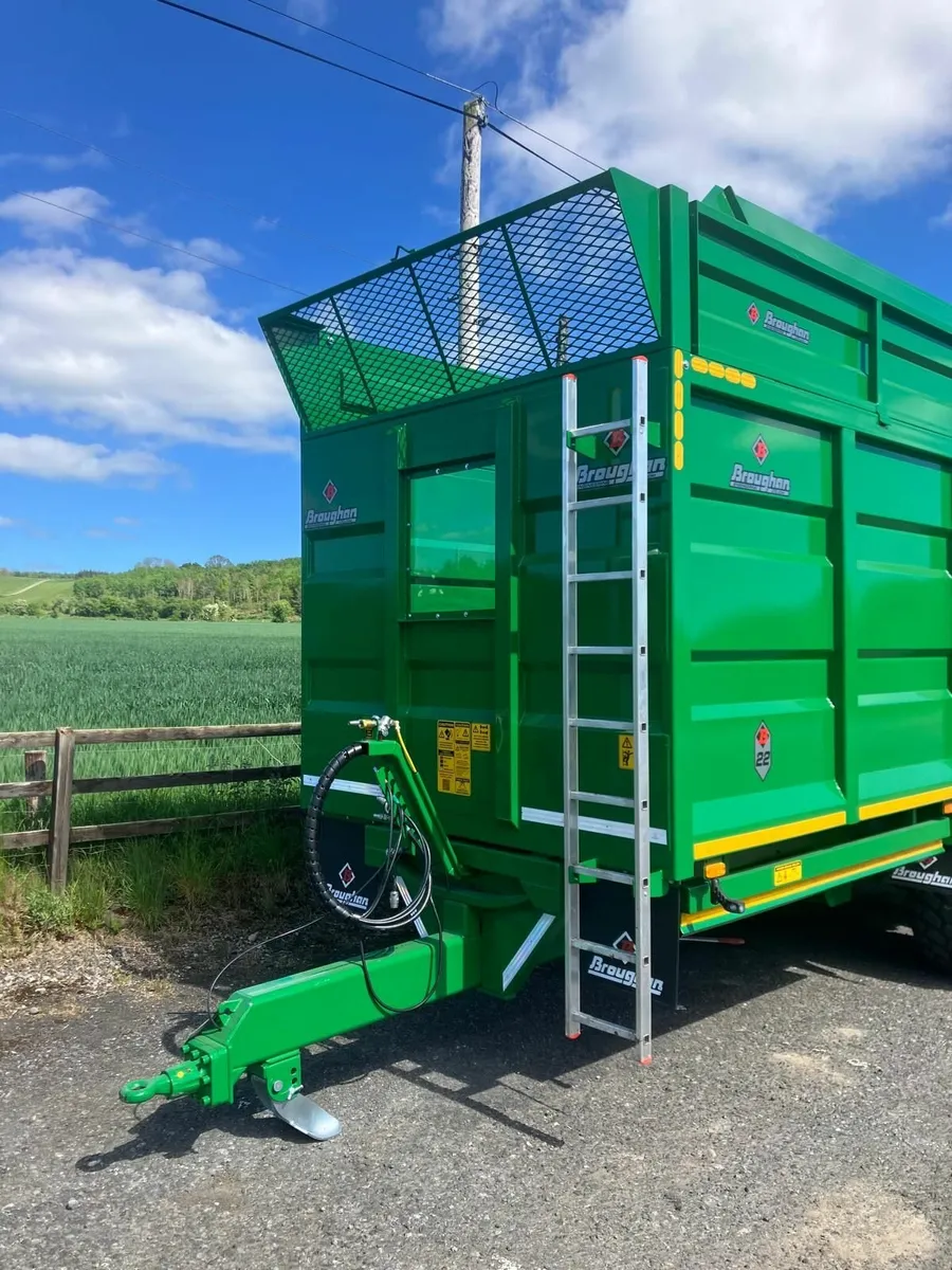 New 22-foot Broughan Silage Trailor - Image 3