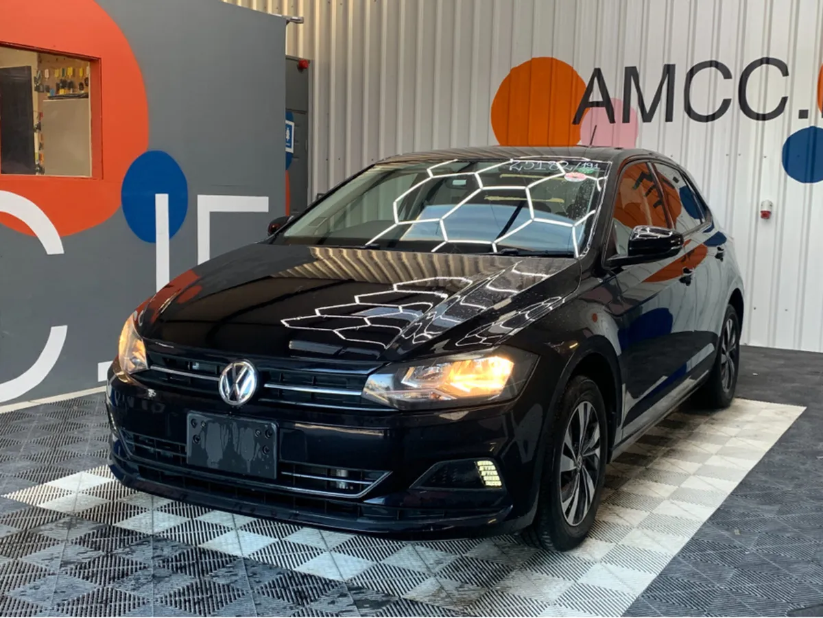 Volkswagen Polo TSI COMFORT LINE / 57k KMs / Autom - Image 3