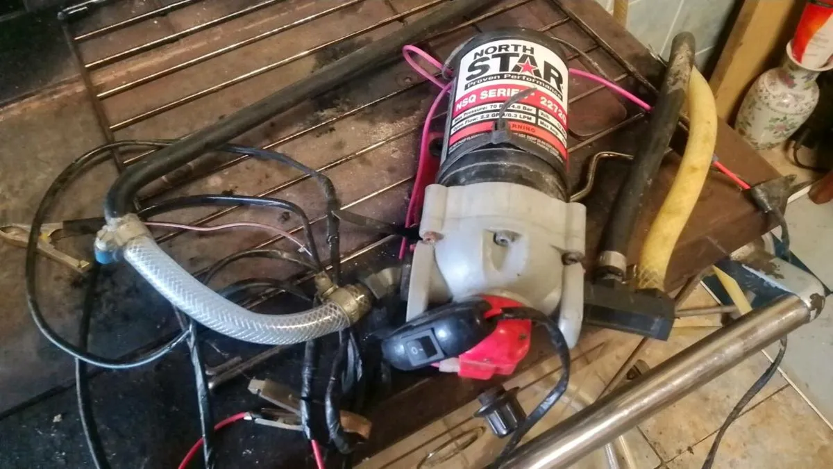 Quad sprayer - Image 1