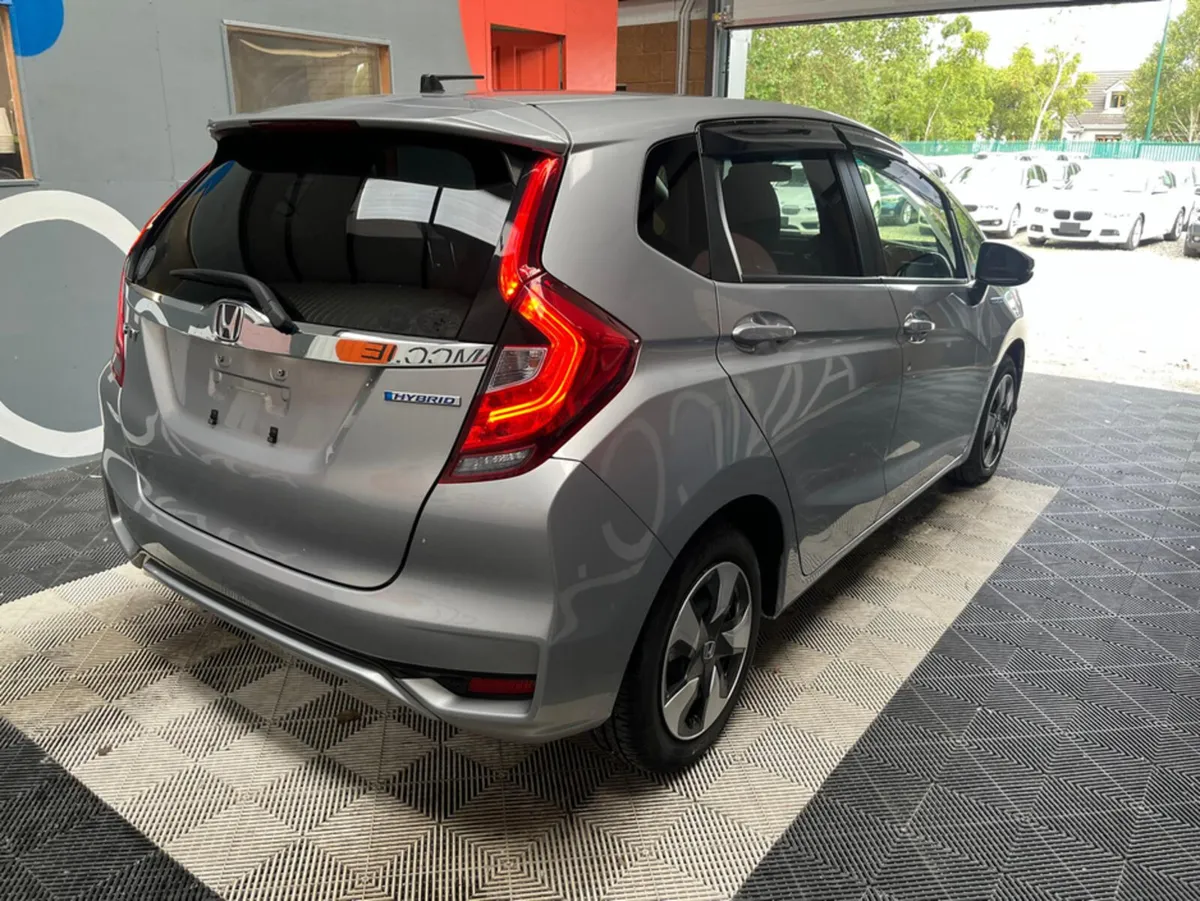 Honda Fit Honda Fit Automatic / Self Charging Hybr - Image 2