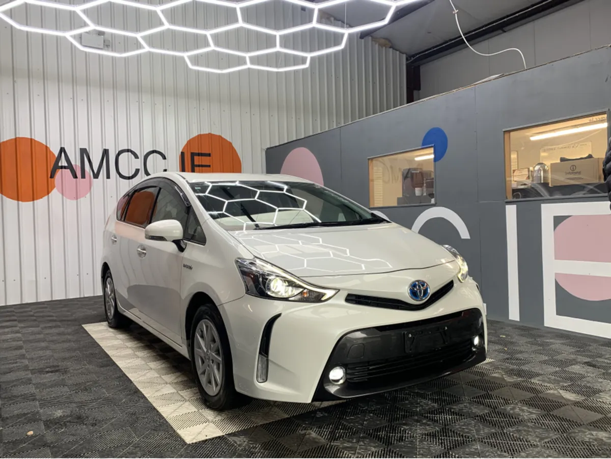 Toyota Prius 7 SEATER 1.8 HYBRID / 83k KMs / Rever - Image 1