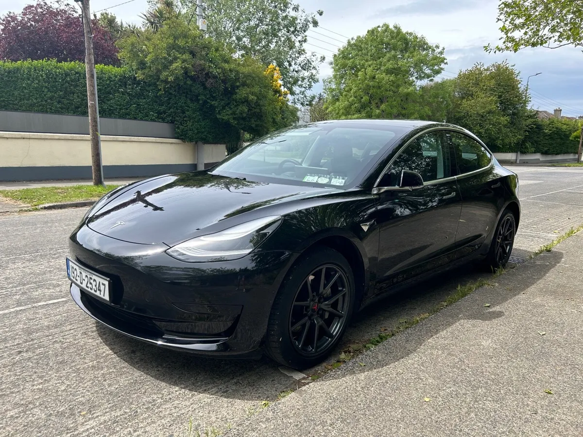 Tesla Model 3 Standard Range Plus 192 - Image 1