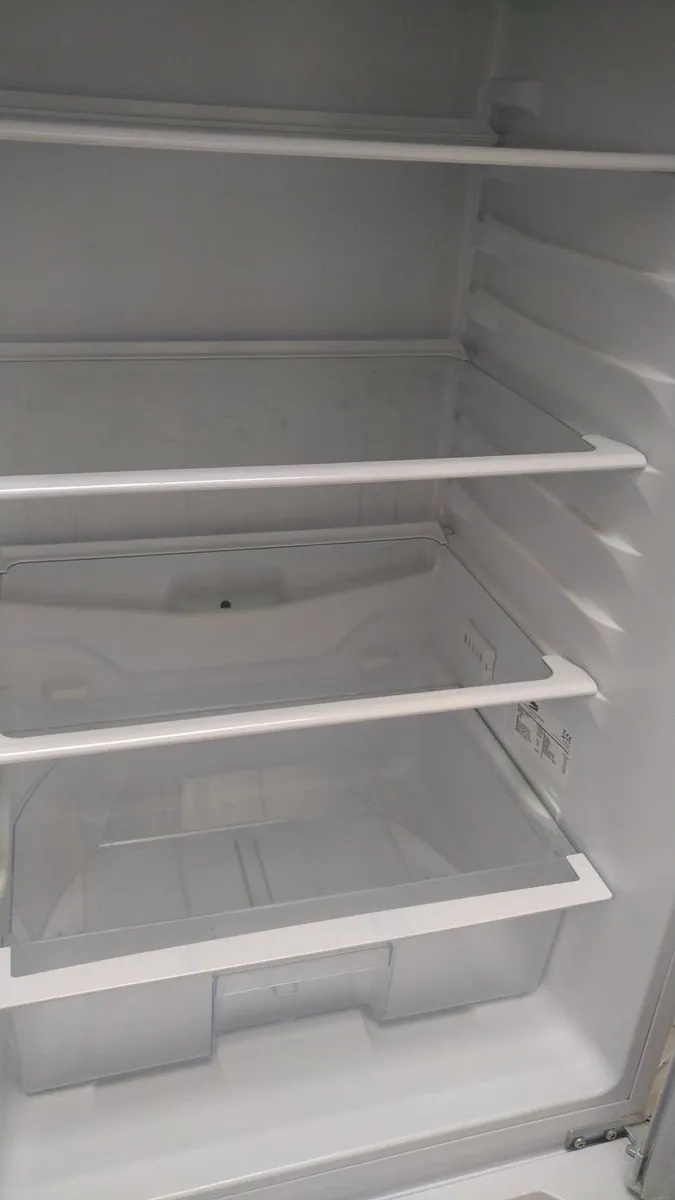 Beko Fridge Freezer Excellent condition - Image 4