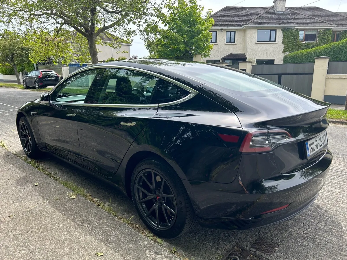 Tesla Model 3 Standard Range Plus 192 - Image 4