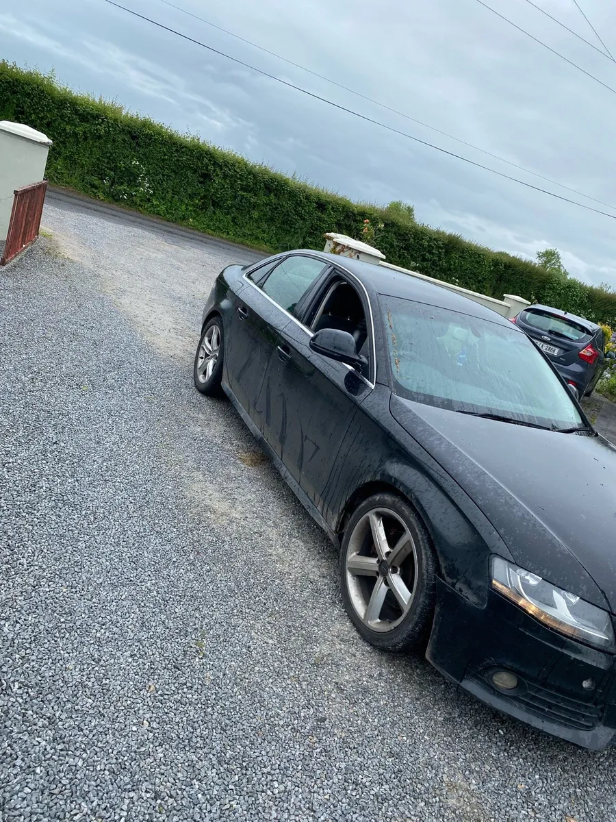 08 Audi a4 for breaking or full car - Image 2