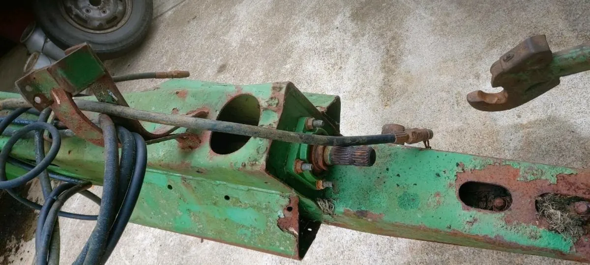 John deere mower - Image 1