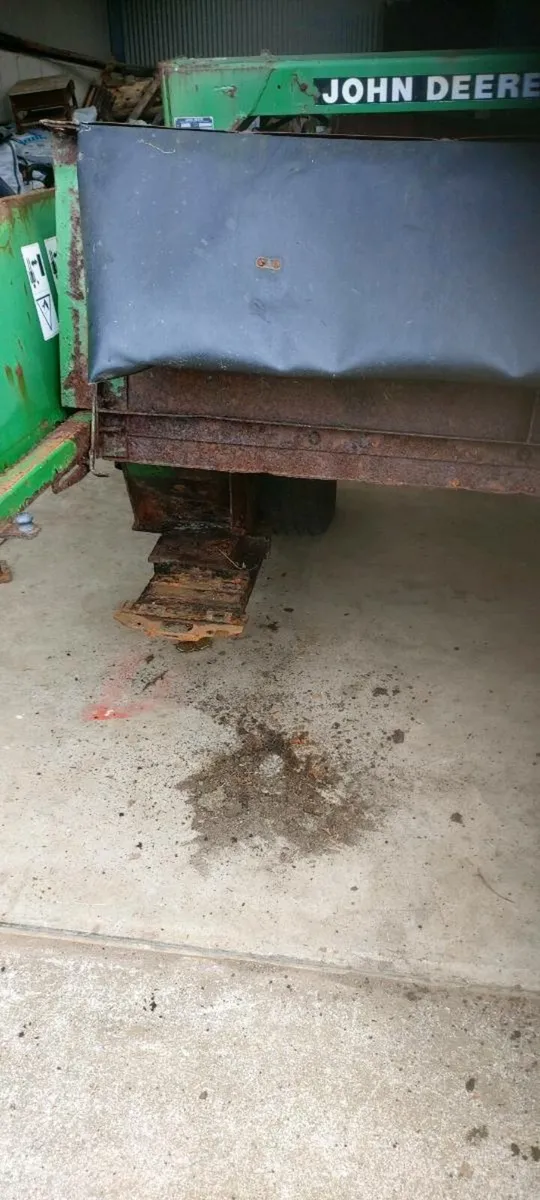 John deere mower - Image 3