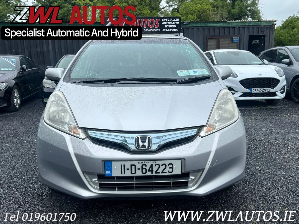 2011 Honda Fit Hybrid - Image 3