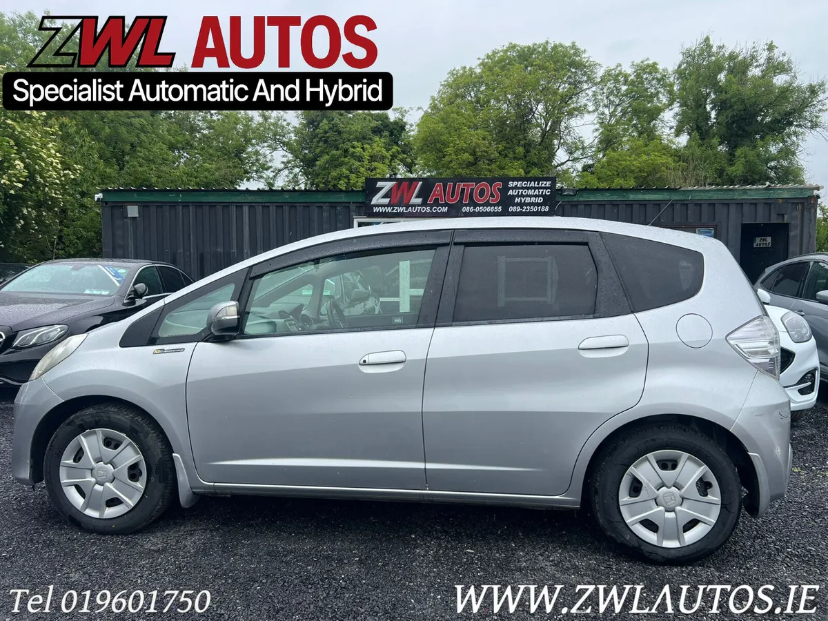 2011 Honda Fit Hybrid - Image 4