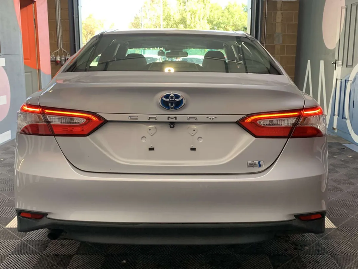 Toyota Camry Toyota Camry 2.5 Hybrid / Reverse Cam - Image 3