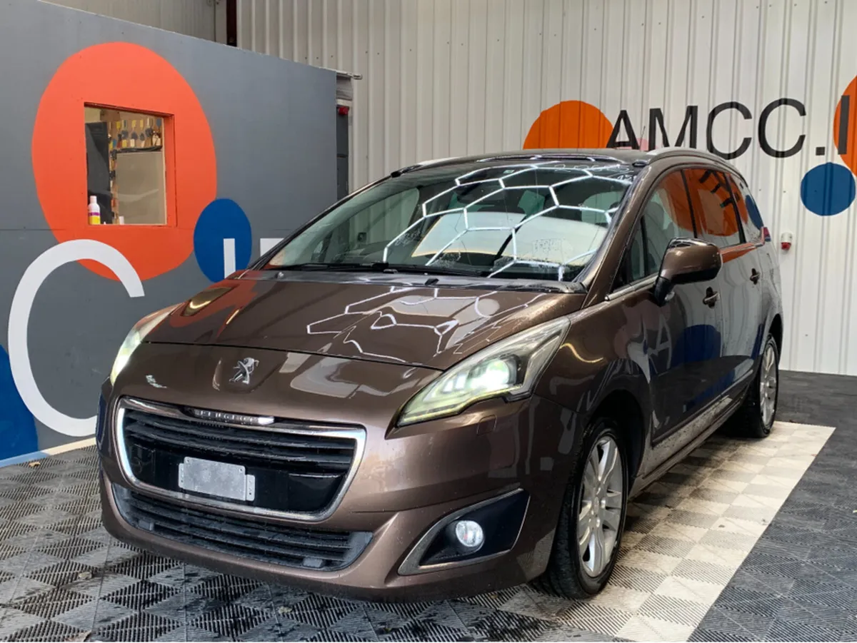Peugeot 5008 CIELO / 77k KMs / Panoramic Sunroof, - Image 3
