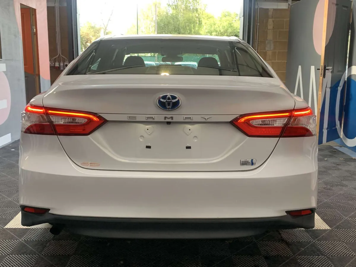 Toyota Camry Toyota Camry 2.5 Hybrid / Reverse Cam - Image 3
