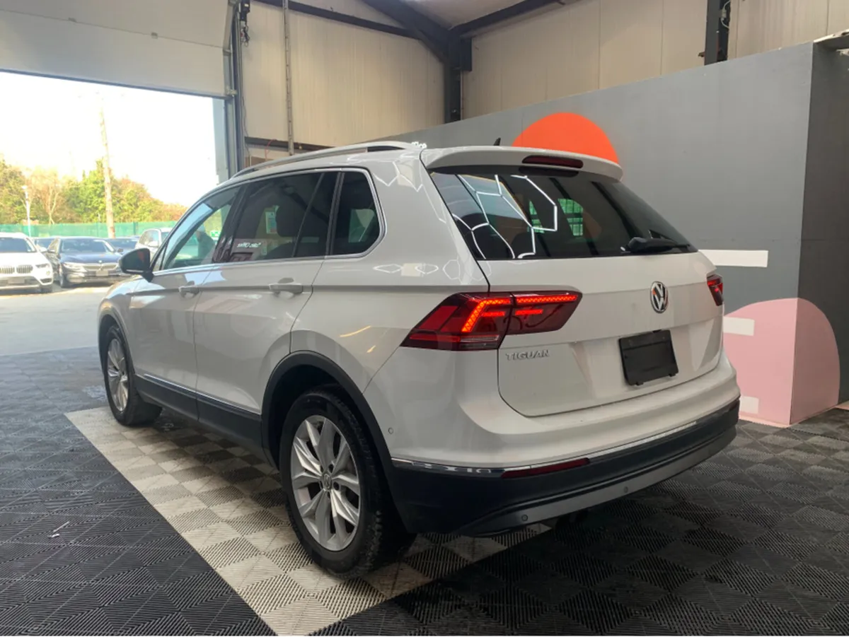 Volkswagen Tiguan TSI HIGH LINE / 91k KMs / Automa - Image 4