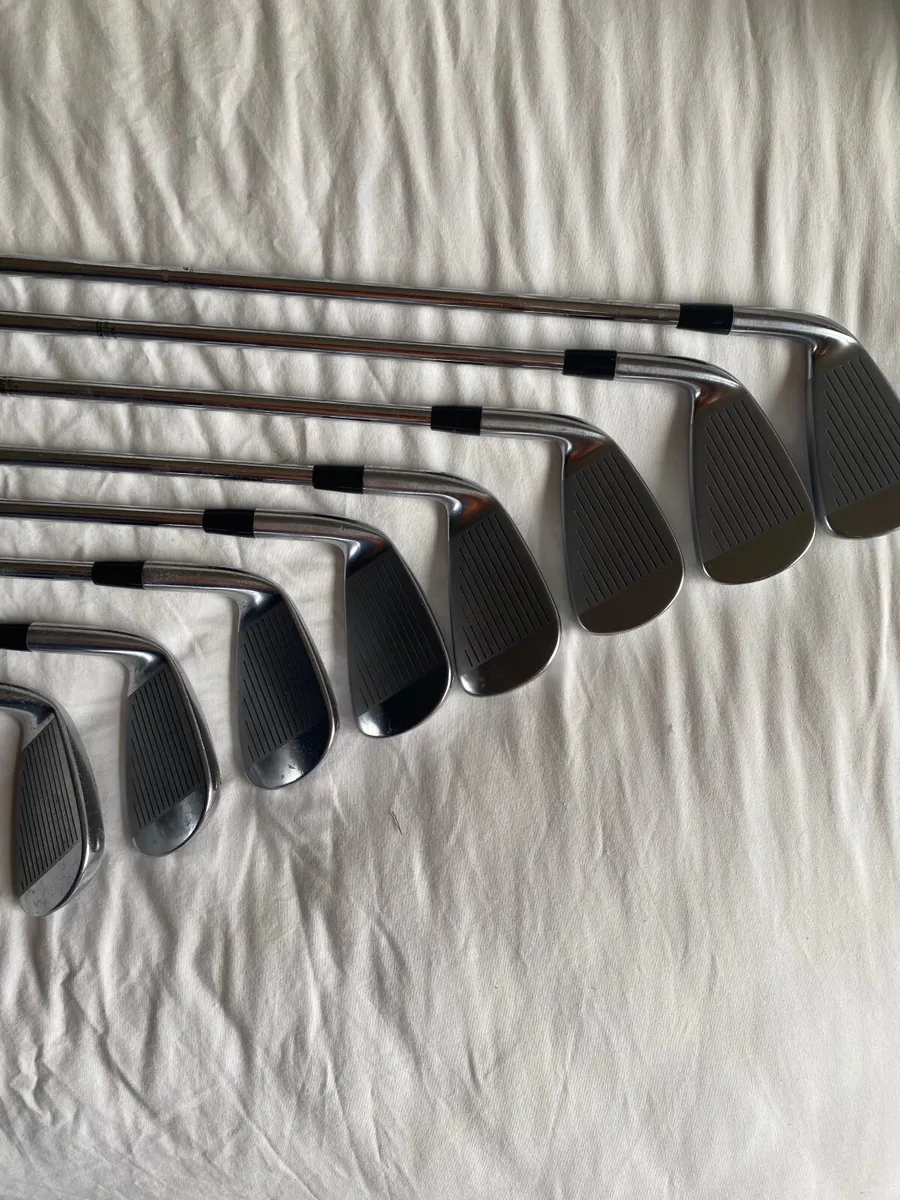 Mizuno MX900 Golf Irons - Image 4