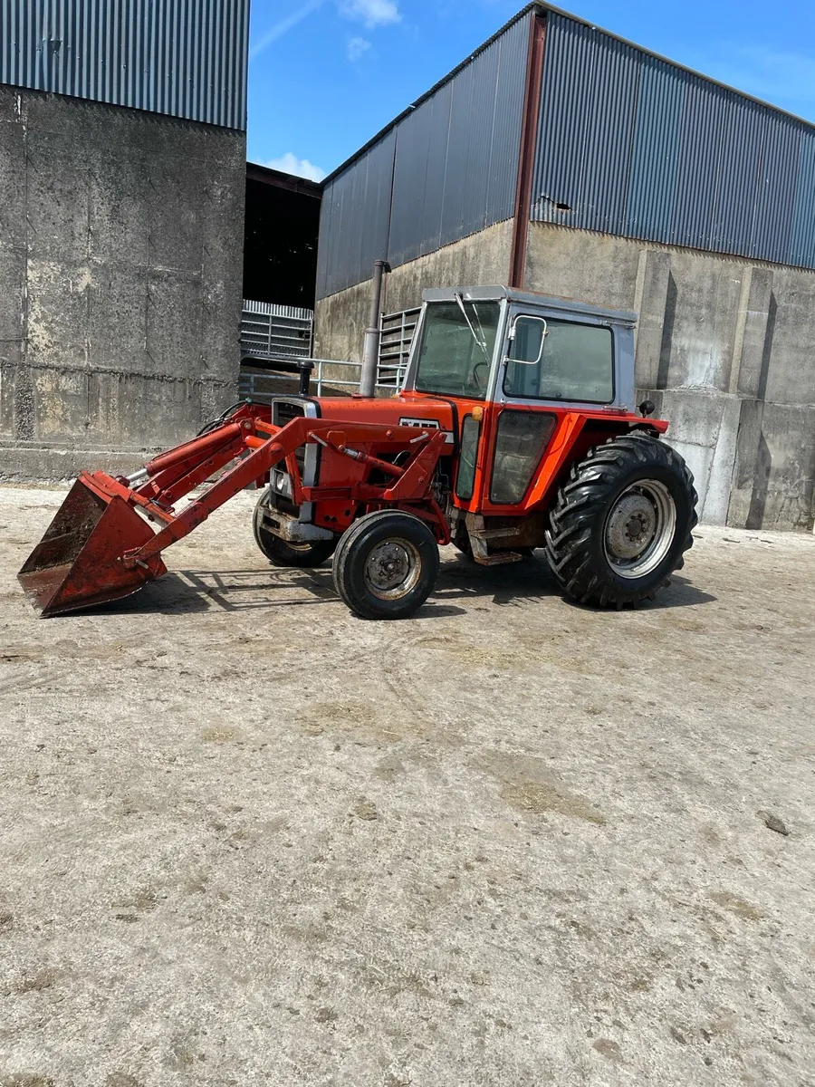 Massey Ferguson 565 - Image 1