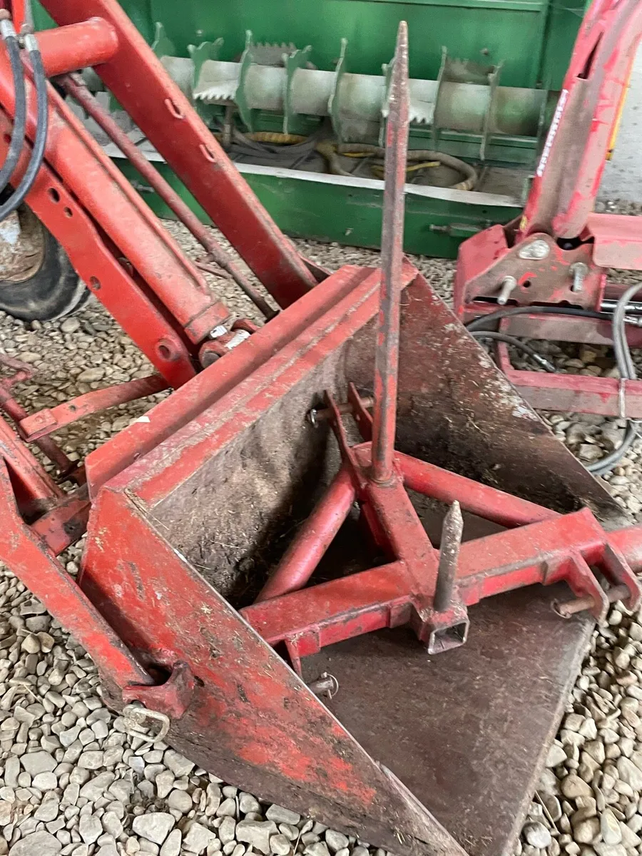 Massey Ferguson 565 - Image 4