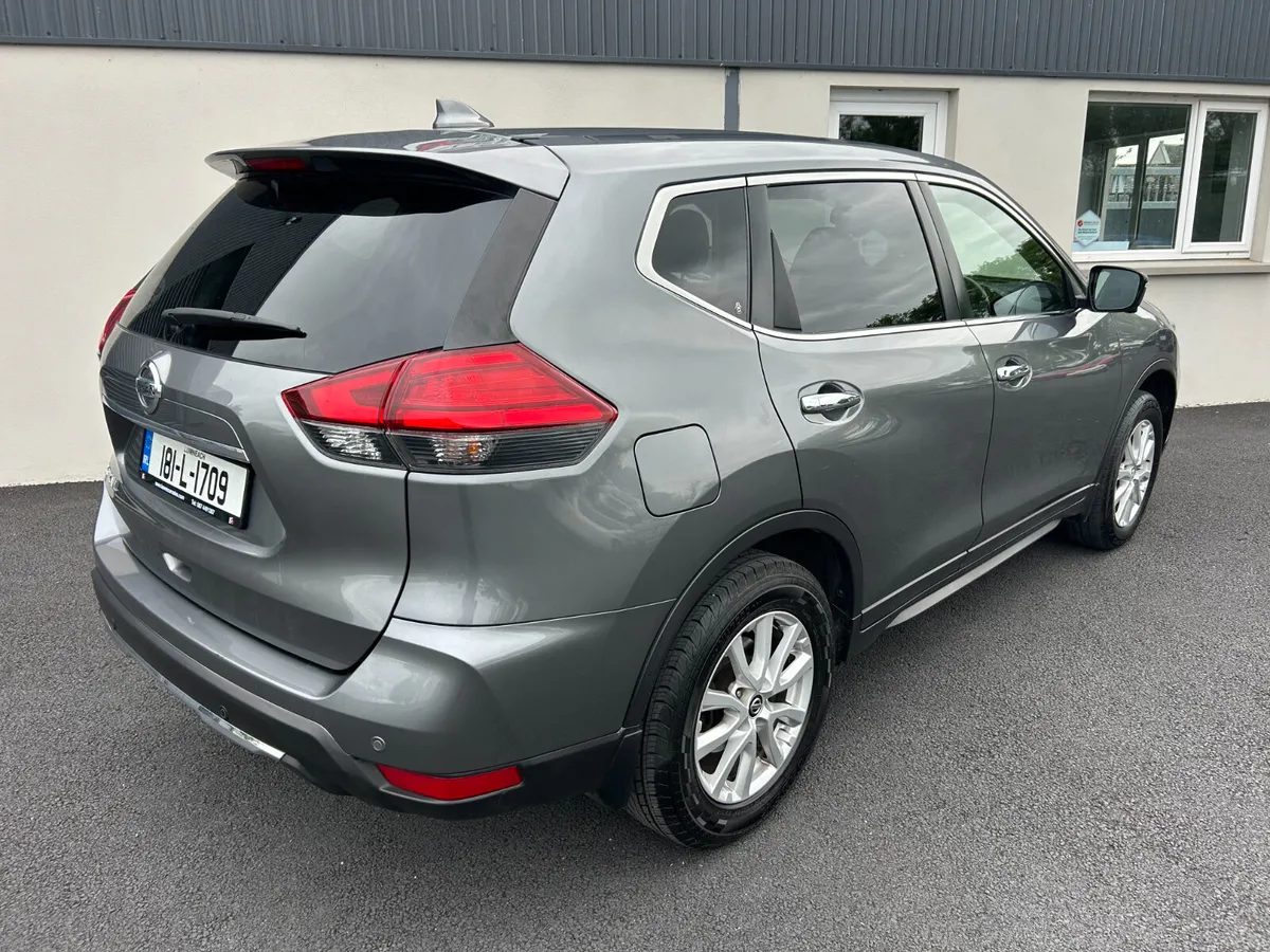 181 Nissan X-Trail 1.6 DSL SV - 7 Seater - Image 4