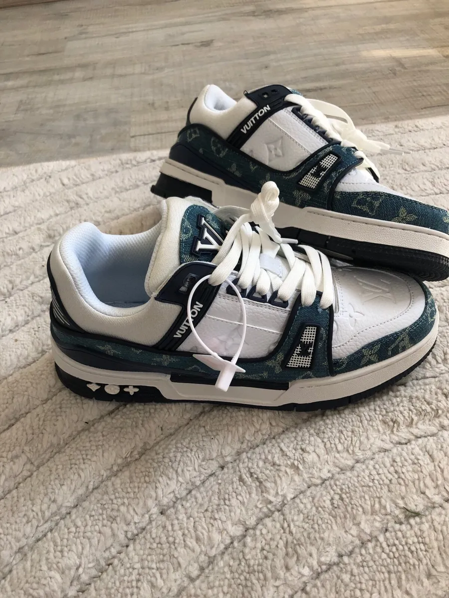 Trainers - Image 1