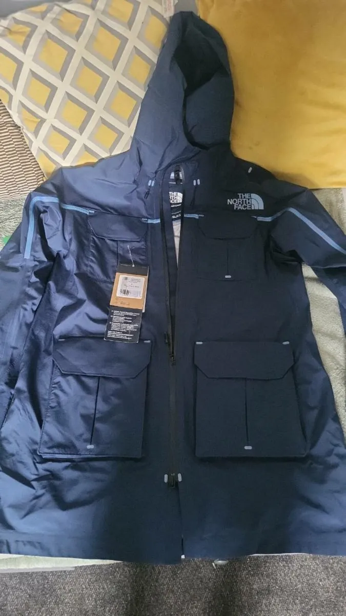 North face jacket - Image 3