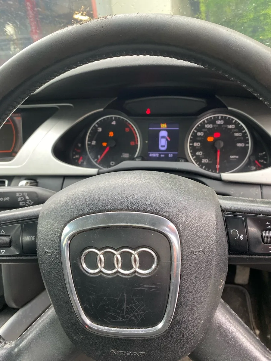 08 Audi a4 for breaking or full car - Image 4