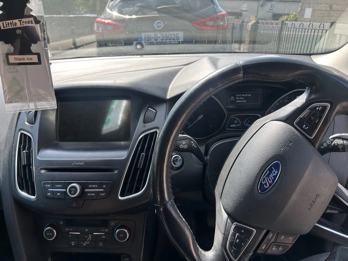 Ford Focus 2018 - Image 2