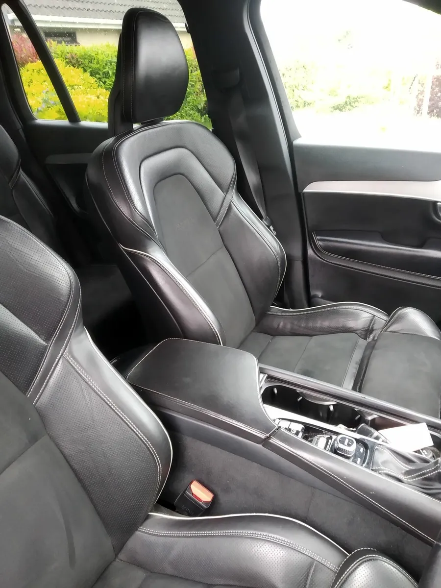 Volvo XC90 2016 D4 - Image 2