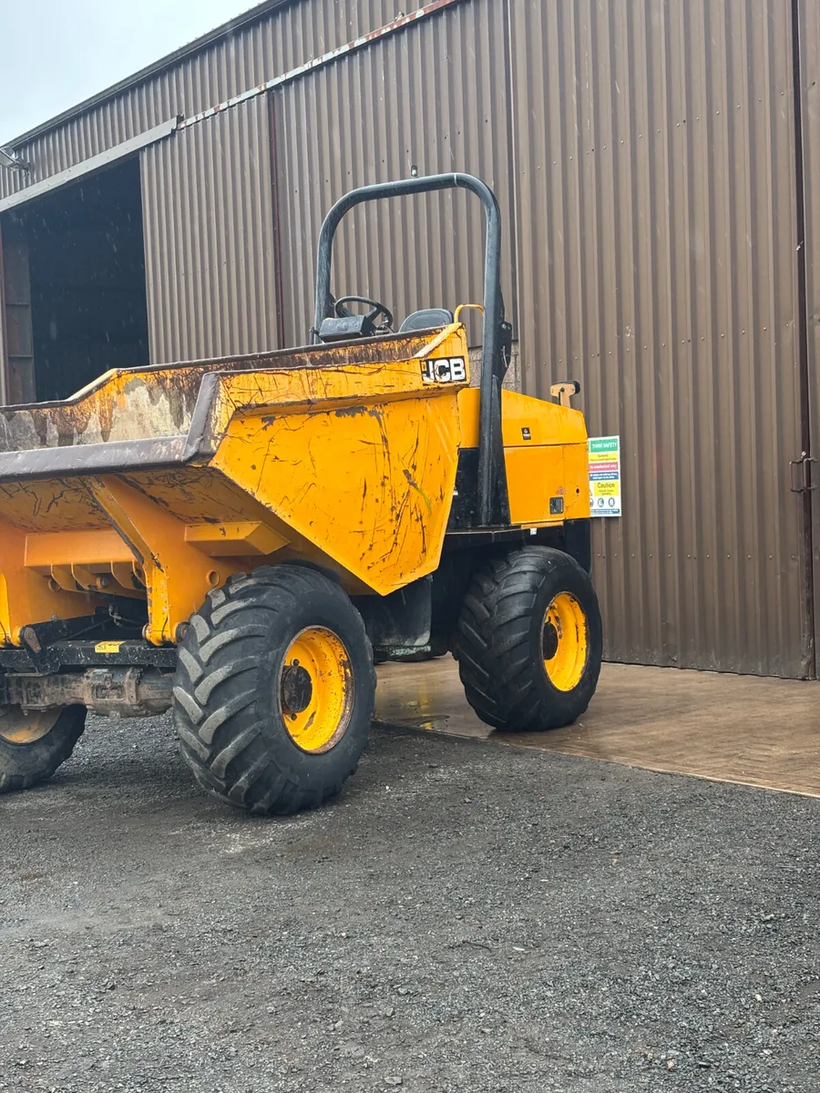 JCB 9T Dumper - Image 2