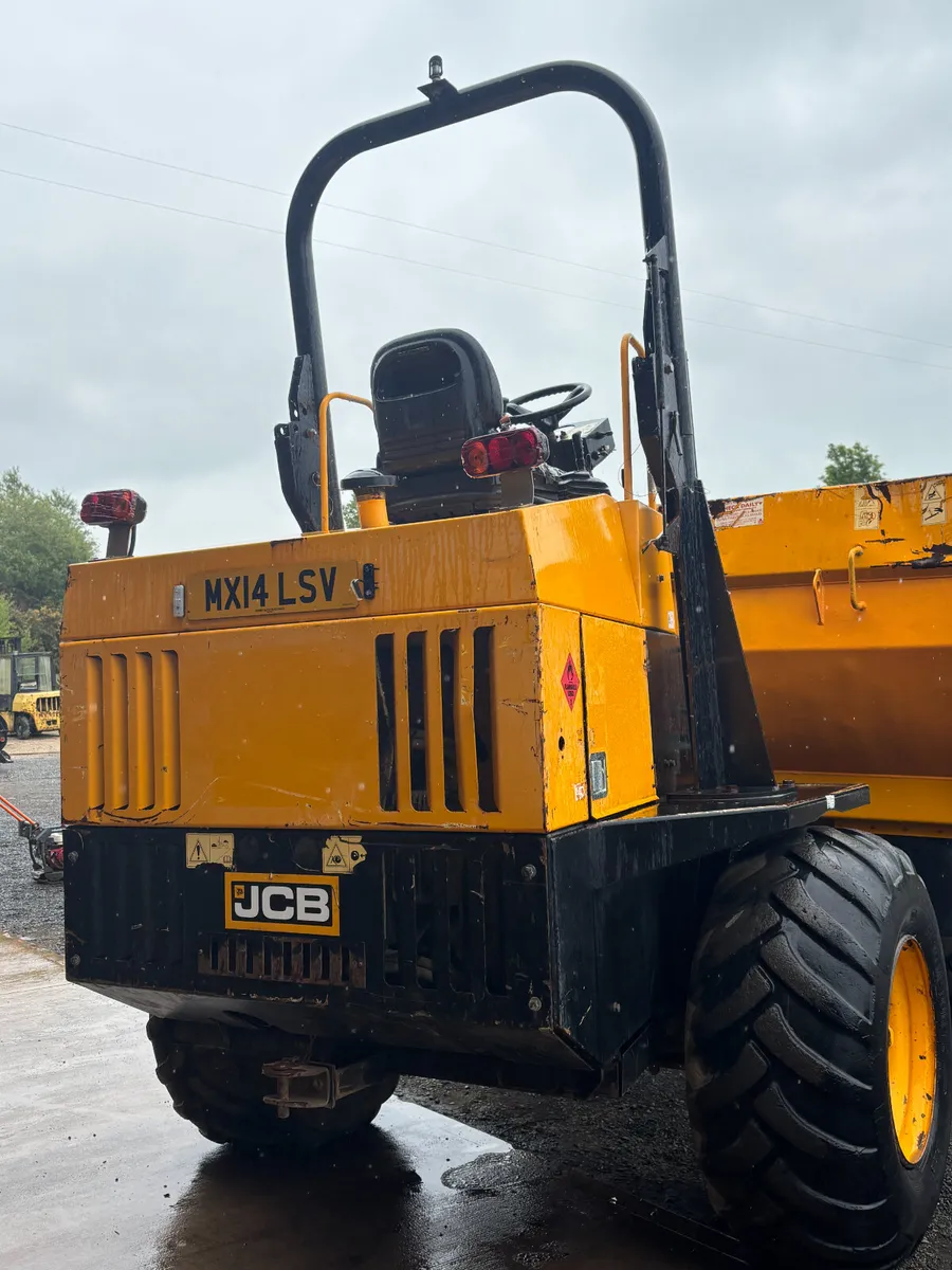 JCB 9T Dumper - Image 4