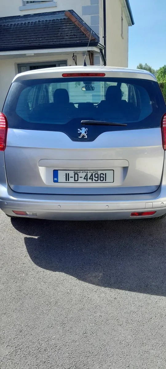 Peugeot 5008 2011 - Image 3