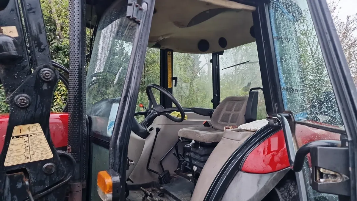 CASE JX80 Tractor - Image 3