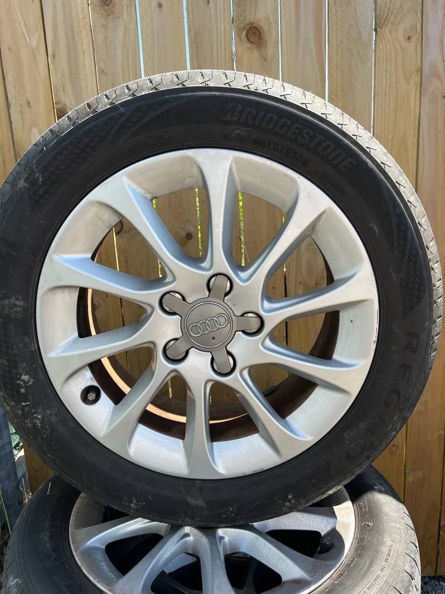 Car alloy/wheels - Image 2
