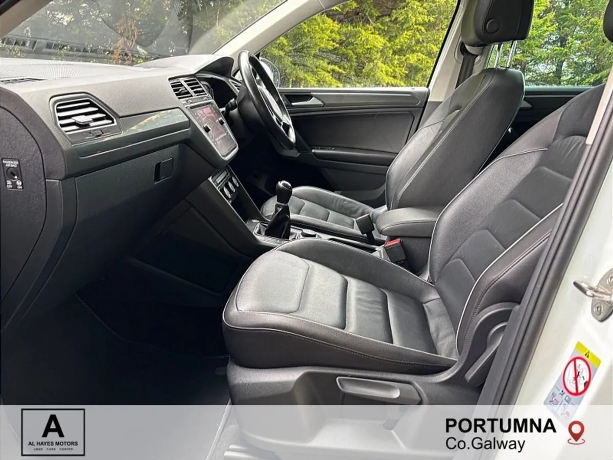 Volkswagen Tiguan R-line 4WD 4X4 2.0 TDI 6speed 1 - Image 4