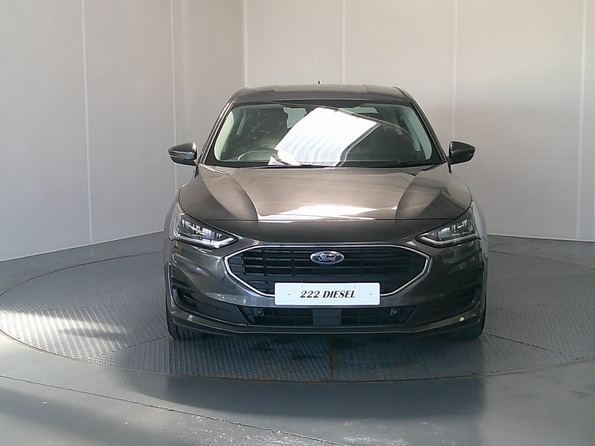 Ford Focus 2022 - Image 2