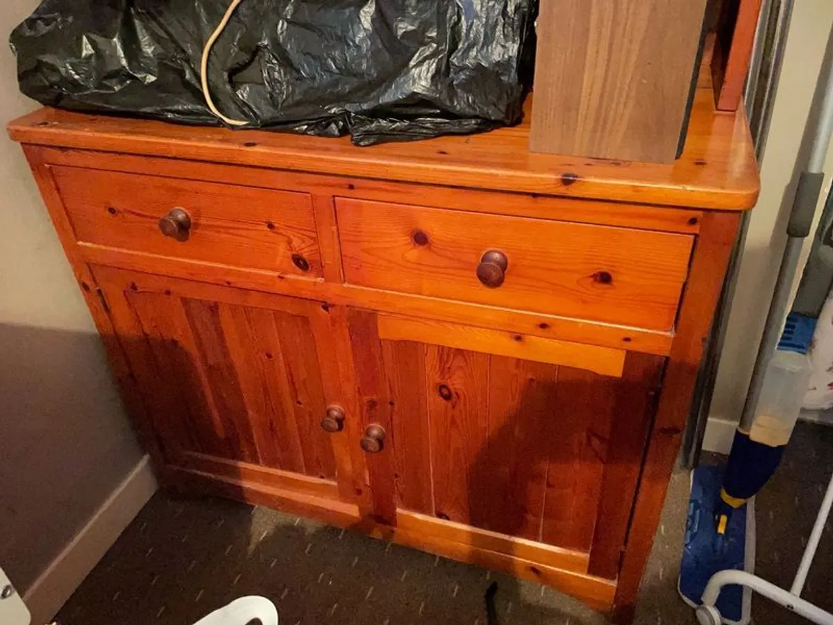 Dresser - Image 2