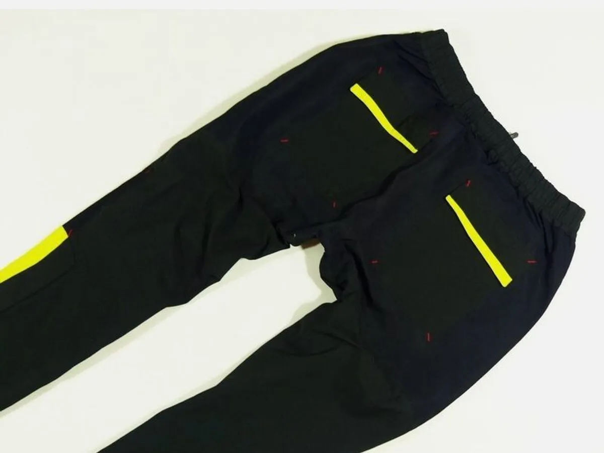 Galvin Green Gore-Tex Waterproof Jacket and Trousers - Image 4