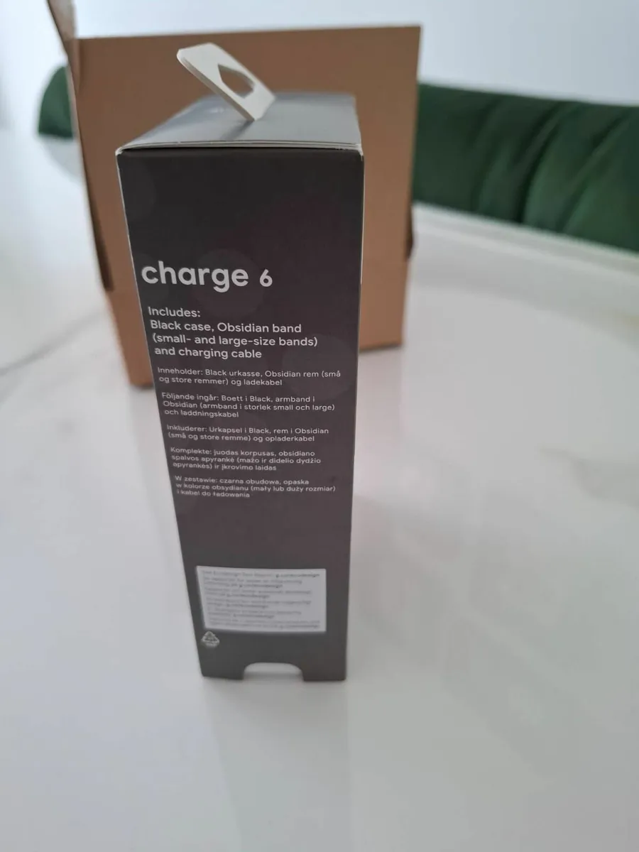 Fitbit Charge 6 Obsidian and Black - Image 4