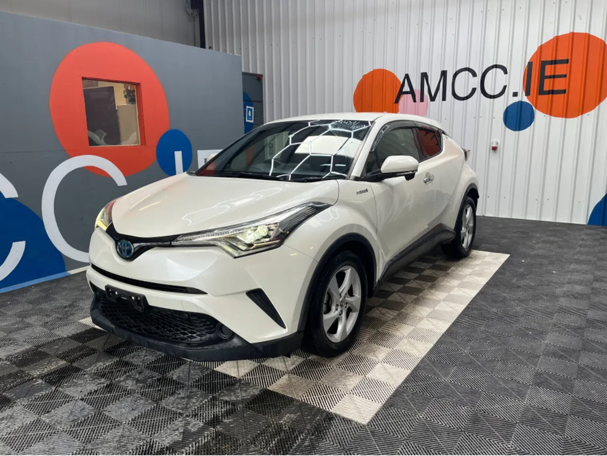Toyota C-HR S LED EDITION / 98k KMs / REVERSE CAME - Image 3